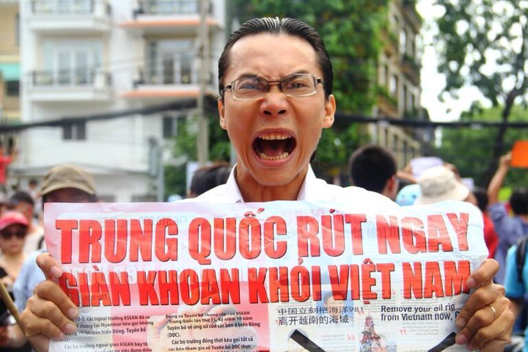 Dân chủ hóa chế độ là phương pháp duy nhứt khẳng định chủ quyền biển đảo.