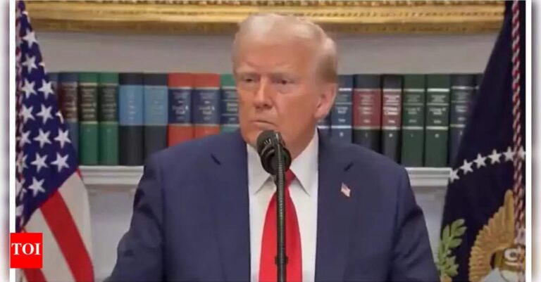 Trump và lời hứa “phase two” trừng phạt Nga: Thật hay chiêu câu giờ?