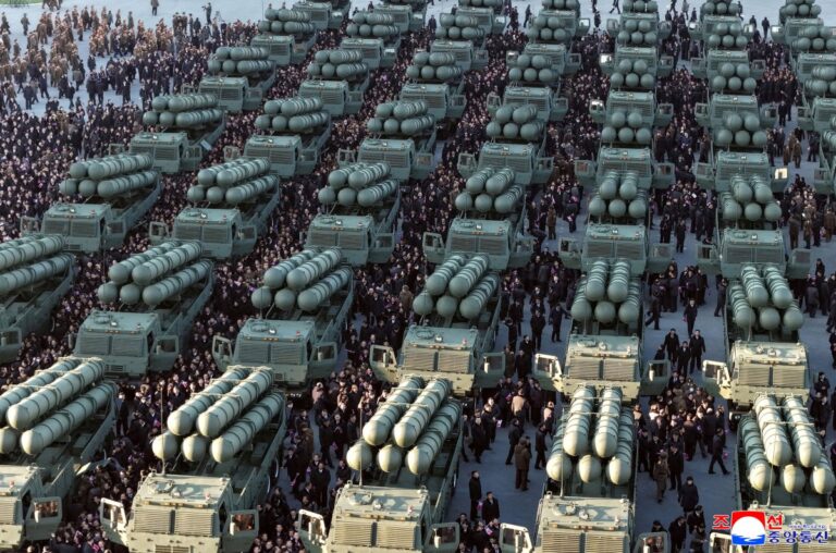 Lãnh đạo Triều Tiên Kim Jong Un công bố 50 bệ phóng tên lửa trước thềm đại hội quan trọng