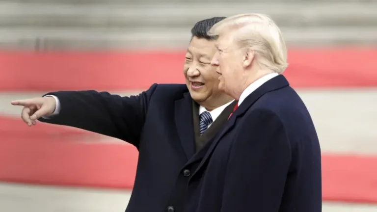 Trump đầu hàng tại Bắc Kinh