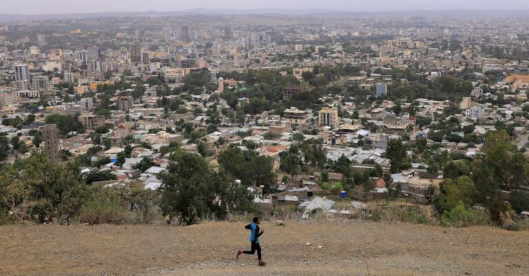 Các nhà lãnh đạo Tigray tuyên bố một cuộc chiến mới với chính phủ Ethiopia đã bắt đầu khi giao tranh nổ ra.